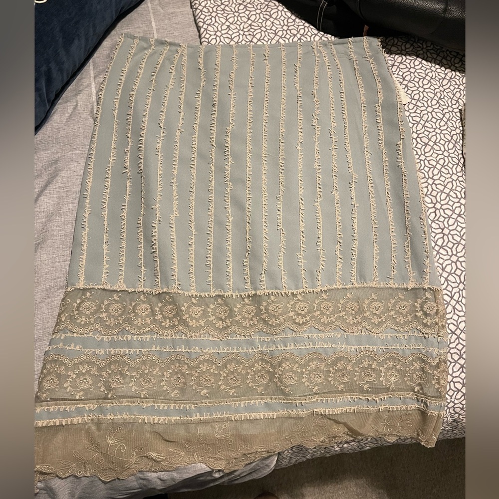 Women’s Intuitions skirt NWT size 8